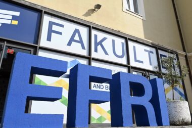 Ekonomski fakultet ne prekida veze sa svojim bivšim studentima / Foto Vedran KARUZA