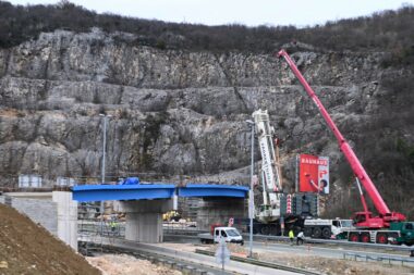 Od sljedećeg vikenda bit će otvoren i 58 metara dugi nadvožnjak preko autoceste Foto Marko GRACIN