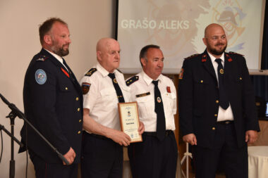 Zapovjednik Nenad Kalebić, počasni član Slavko Gauš, predsjednik Damir Kučić i tajnik Frane Sučić / Foto W. SALKOVIĆ