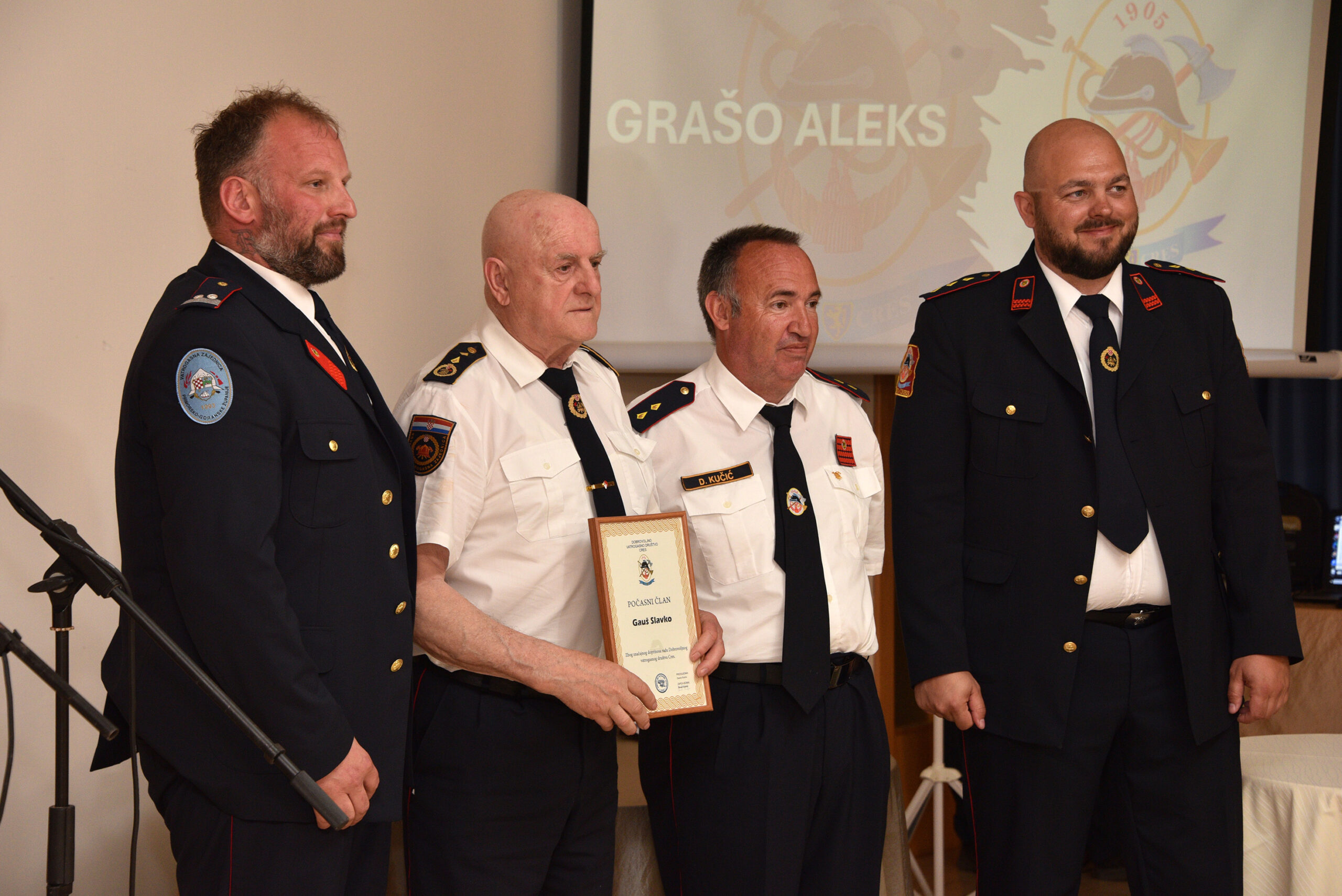Zapovjednik Nenad Kalebić, počasni član Slavko Gauš, predsjednik Damir Kučić i tajnik Frane Sučić / Foto W. SALKOVIĆ