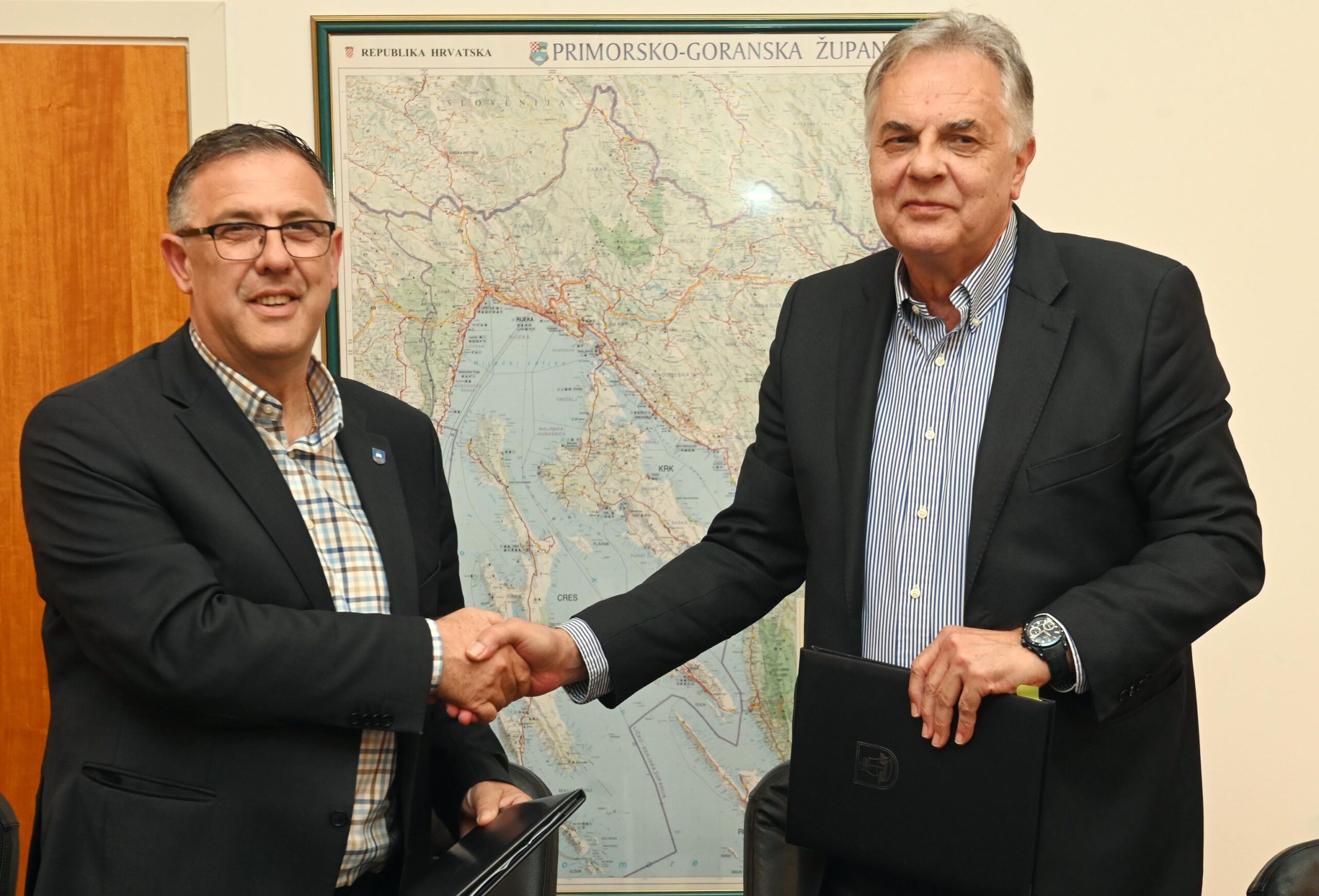 Načelnik Kostrene Dražen Vranić i Dragan Hristov, ravnatelj agencije APN-a / Foto Marko GRACIN