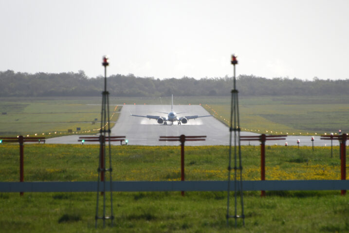 Pulski aerodrom ove godine ima tridesetak aviolinija / Foto SASA MILJEVIC/PIXSELL