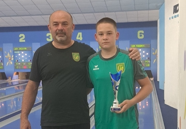 Otac i sin, Dalibor i Ivan Podobnik, vrlo uspješni kuglači / Foto KK Goranka