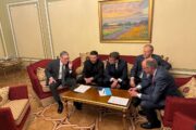 Foto Press Service of Ministry of Foreign Affair of Ukraine/Handout via REUTERS