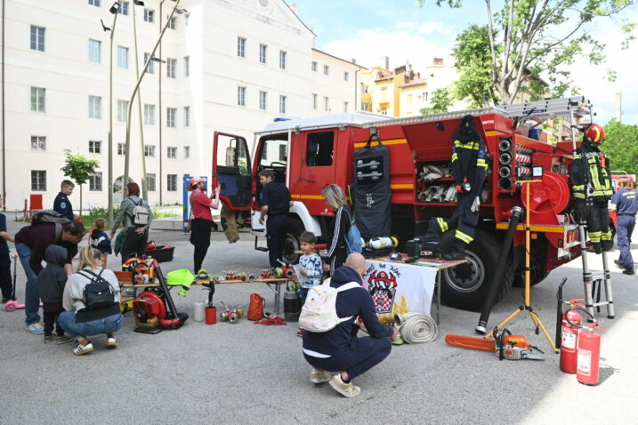 Kakav spektakl za male oči / Foto Nikola BLAGOJEVIĆ