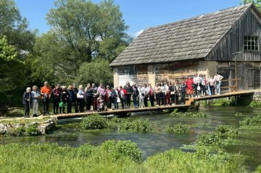 Zajednička fotografija na vrilima Gacke / Foto: SSL