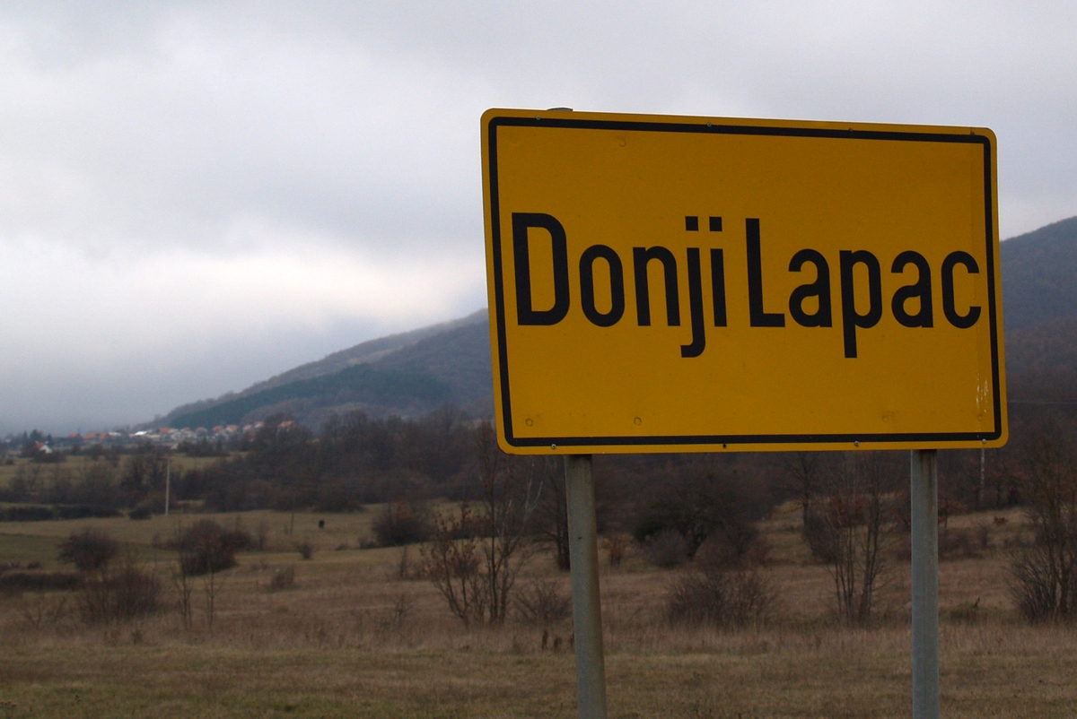 Donji Lapac / Foto Filip Brala, Zadarski list