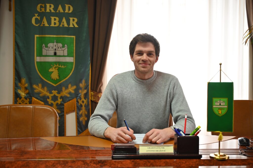 Čabarski gradonačelnik Antonio Dražović ima brojnu konkurenciju