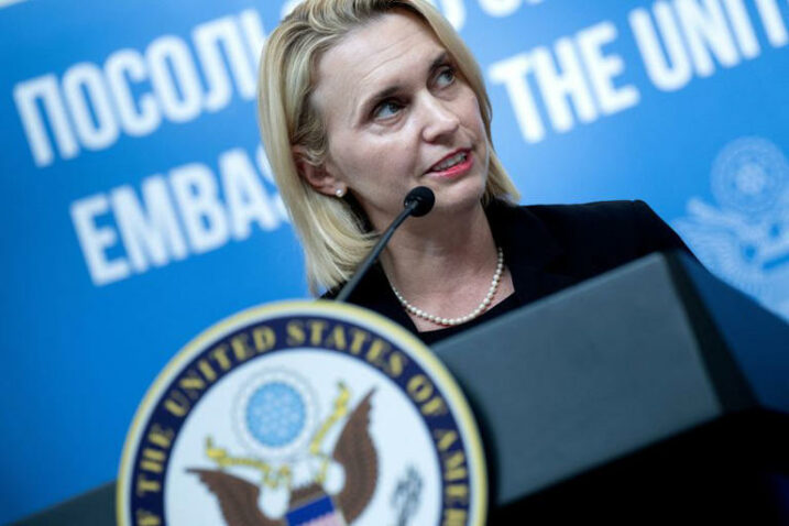 Bridget Brink / Foto BRENDAN SMIALOWSKI/Pool via REUTERS