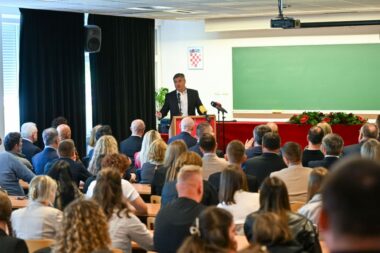 Predsjednik Zoran Milanović na Sveučilištu Sjever / Foto: Ured predsjednika RH
