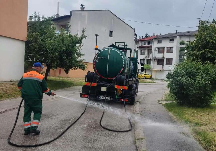 Interventno pranje ulica u Sarajevu / Foto: N1