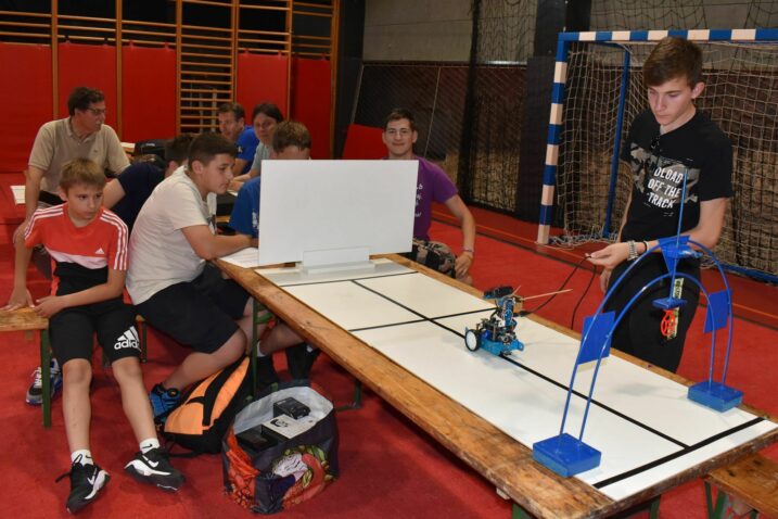 U Krku održana Robo trka na prstenac / Foto M. TRINAJSTIĆ