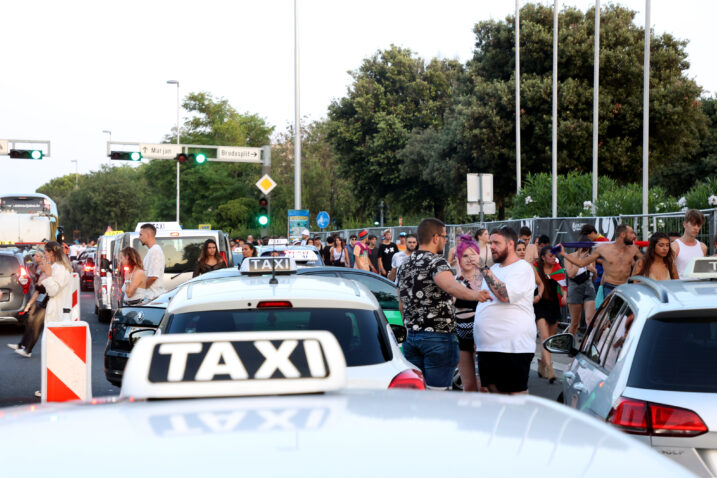 Procjenjuje se da u Hrvatskoj ima oko 27 tisuća vozača taksija / Foto IVANA IVANOVIĆ/PIXSELL