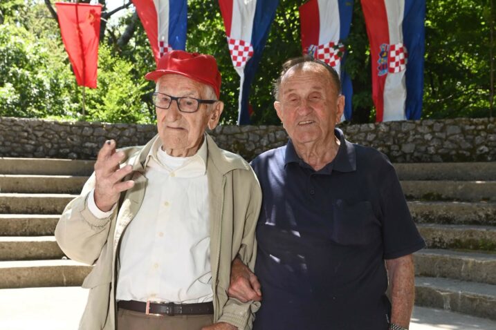 Rade Šubat s Hreljina i Branko Jadro sa Sušaka, jedni od rijetkih preživjelih boraca NOB-a / Foto Marko Gracin