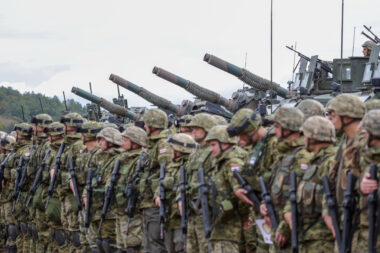 U javnoj raspravi pojavilo se mišljenje da bi obvezni vojni rok trebao važiti i za žene i za muškarce, no s različitim motivima / Foto MATIJA HABLJAK/PIXSELL