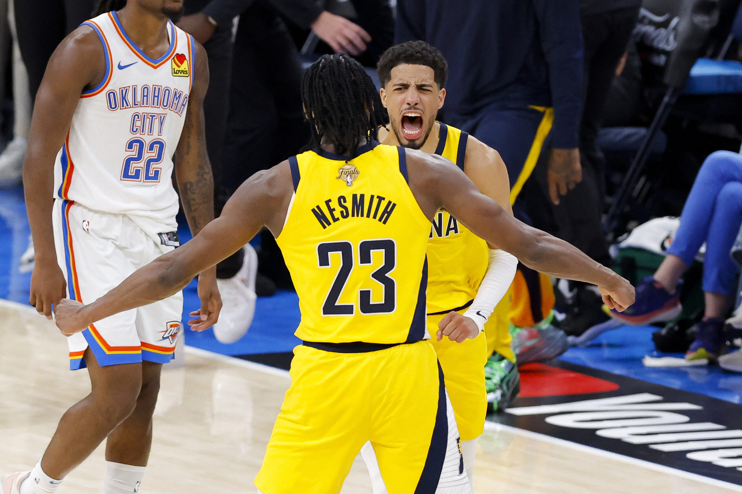 Aaaron Nesmith i Tyrese Haliburton/Foto REUTERS