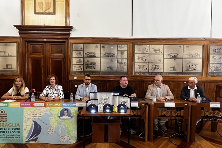 Foto Grad Pula