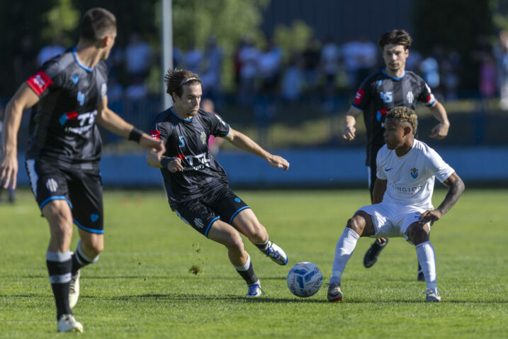 Ivan Horvat (Opatija) i Robin Gonzalez (Vukovar)/Foto PIXSELL