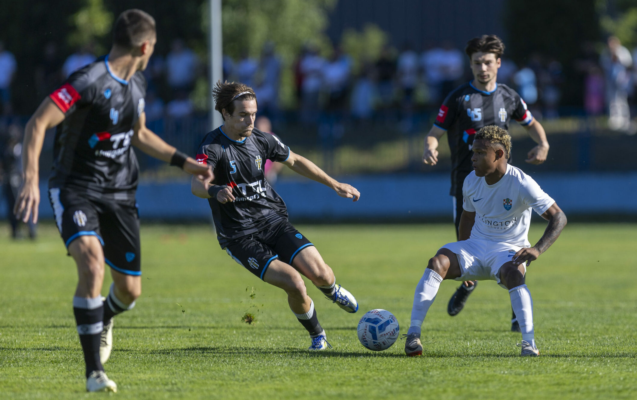 Ivan Horvat (Opatija) i Robin Gonzalez (Vukovar)/Foto PIXSELL