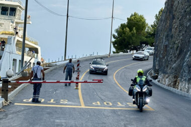 Početak projekta na Cresu odgođen je nekoliko dana zbog radova na uređenju prometnice / Foto W. SALKOVIĆ