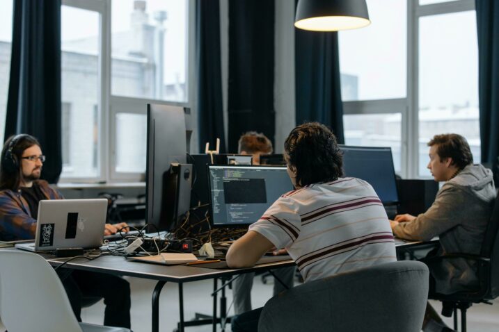 Najviše prosječne plaće imaju diplomanti računarstva / PEXELS