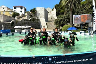 Foto PLAVA PROMOCIJA