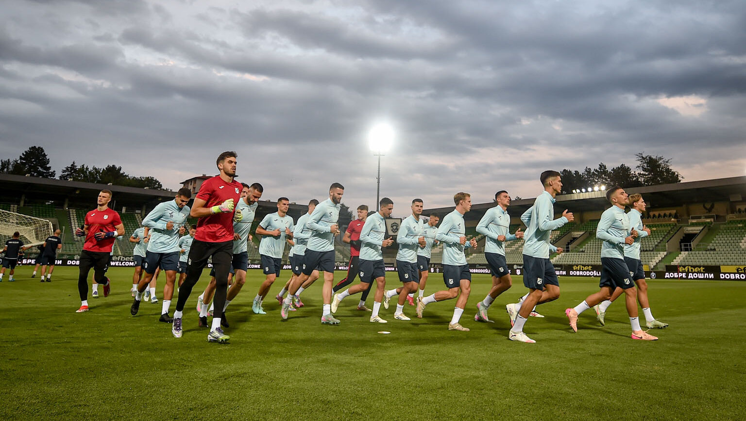 RASTRČAVANJE - Trening Bijelih na Huvepharma Areni/Foto V. MAVROVIĆ/HNK RIJEKA