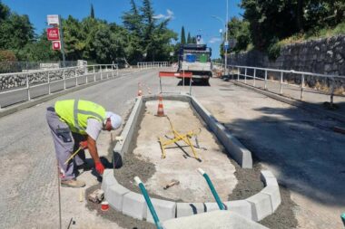 Premješta se pješački prijelaz, polažu otoci na Gornjoj Vežici / Foto Rijeka plus