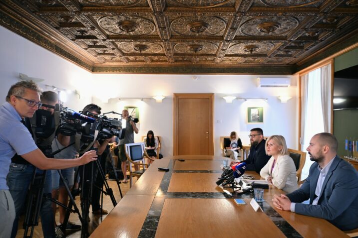 Foto V. KARUZA