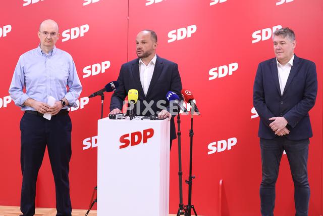 Josip Tica, Siniša Hajdaš Dončić i Boris Lalovac / Foto: Patrik Macek/PIXSELL