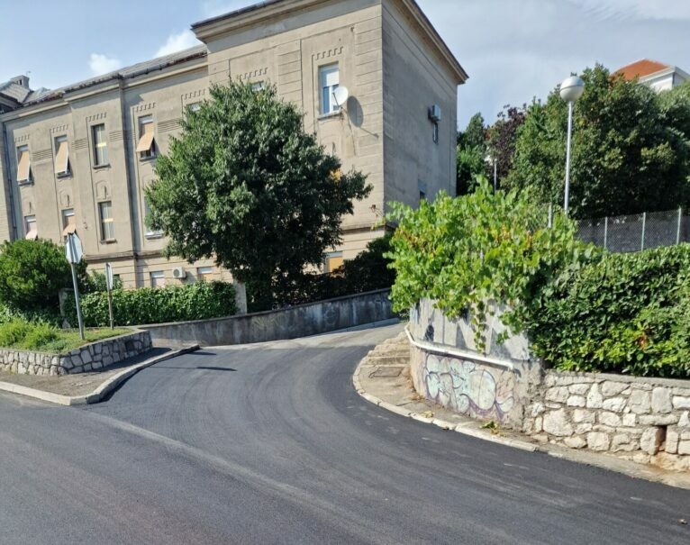 Završeni radovi na Banderovu, ulica Braće Branchetta dobila novi asfaltni sloj / Foto RIJEKA PLUS