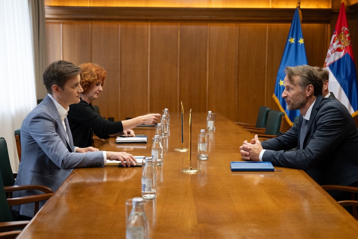 Predsjednica Skupštine Srbije Ana Brnabić s novim šefom Delegacije EU-a u Beogradu Andreasom von Beckerathom