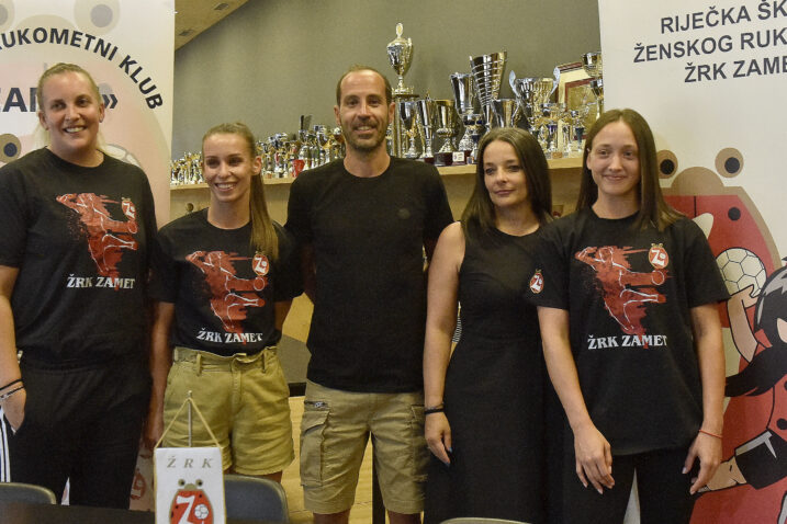 Mila Lukačić, Ana Debelić Šestan, Mateo Hrvatin, Iva Lesjak i Magdalena Malenović/M. JURČIĆ