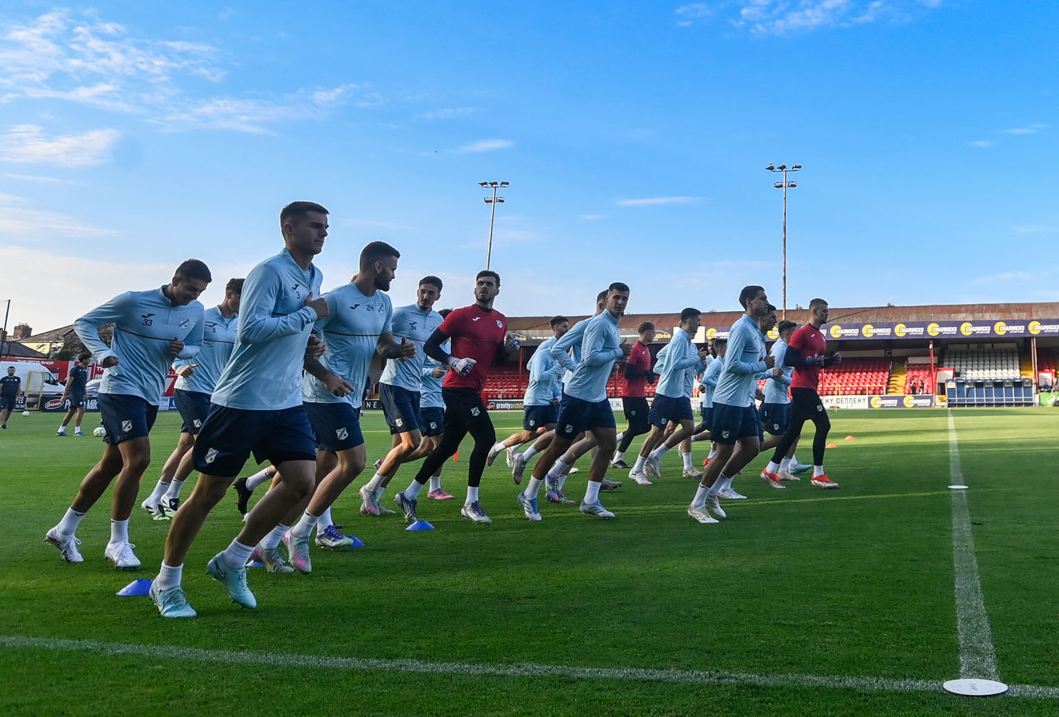 TRENING NA UGODNIH 20 CELZIJEVIH STUPNJEVA - Momčad Rijeke/Foto V. MAVROVIĆ/HNK RIJEKA