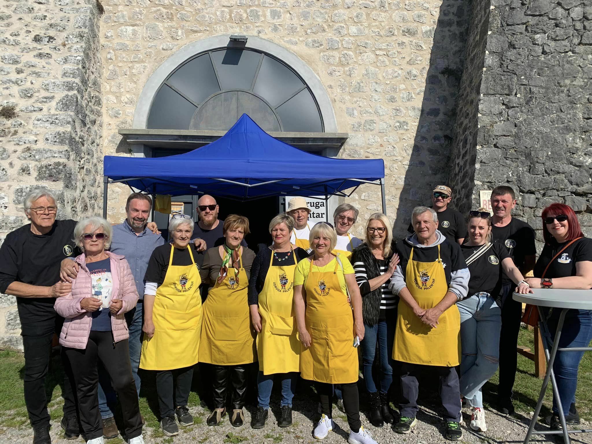 Vrijedne ruke članova udruge Palentar na Craft festu 2024. / Foto: Udruga Palentar
