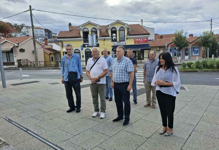 U Viškovu položeni vijenci i upaljene svijeće povodom Europskog dana sjećanja na žrtve totalitarnih i autoritarnih režima - nacizma, fašizma i komunizma / Foto OPĆINA VIšKOVO