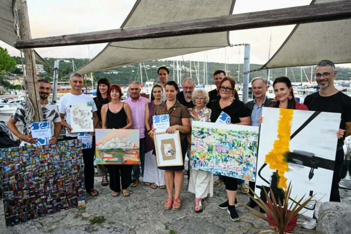 Nagrađeni na Mandraću / Foto VEDRAN KARUZA