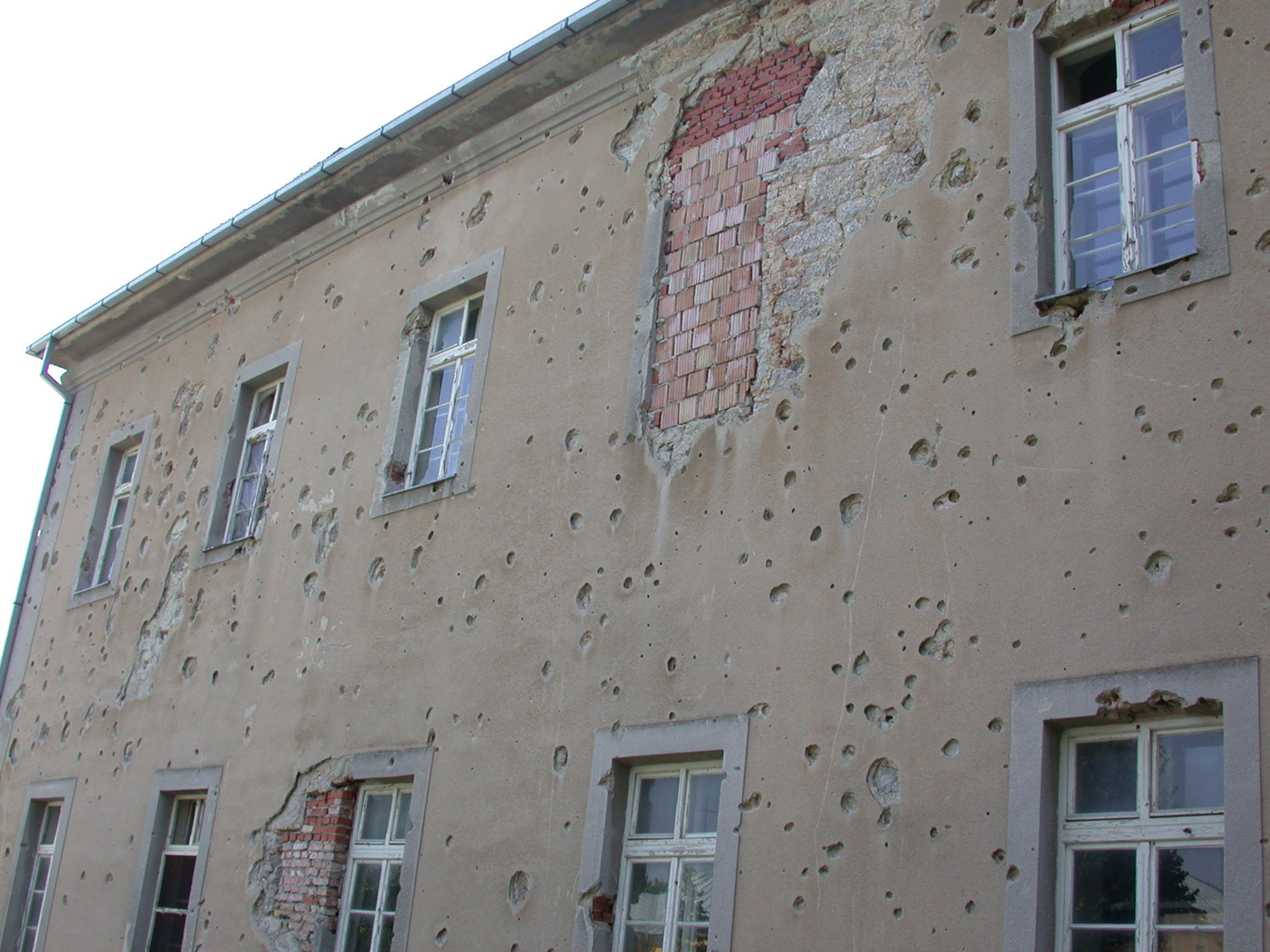 Ovakvo pročelje bolnice ostat će zabilježeno samo na fotografijama