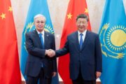 Kassym-Jomart Tokayev i Xi Jinping / https://english.www.gov.cn / Photo/Xinhua