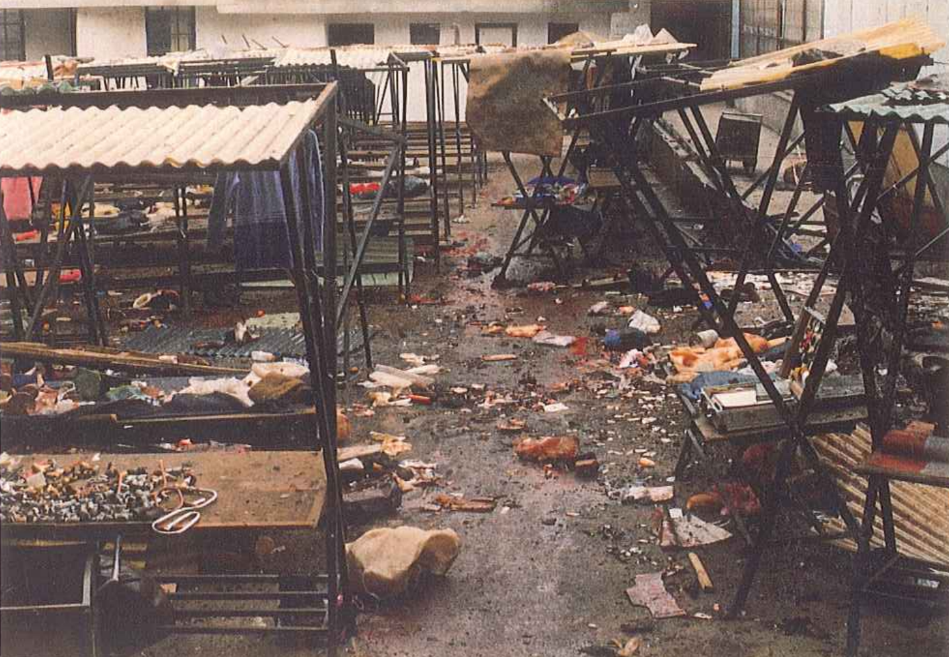 Tržnica Markala nakon prvog zločina 1994. / Institut za istaživanje zločina protiv čovječnosti, Univerzitet u Sarajevu