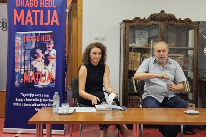 Barbara Kalanj Butković i Drago Hedl / Foto Narodna čitaonica i knjižnica Novi Vinodolski