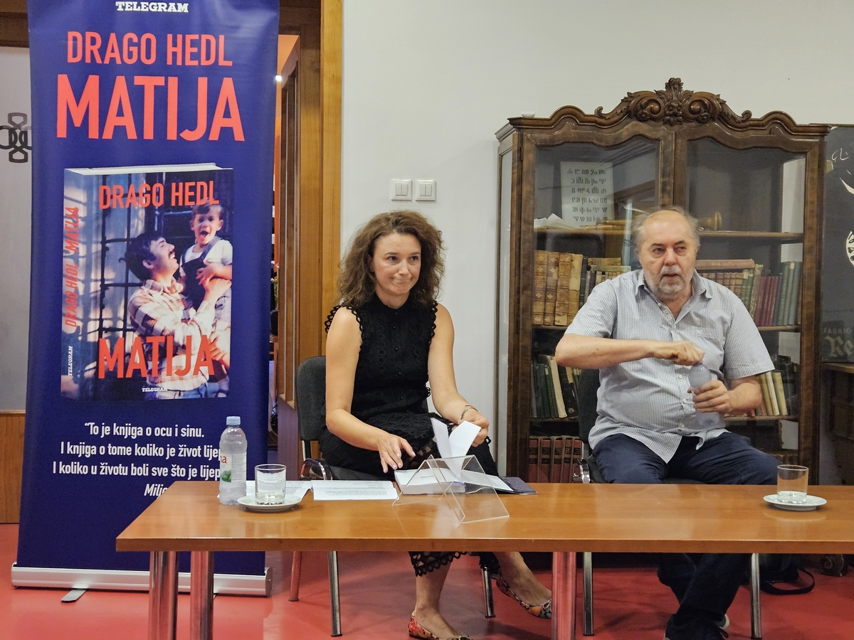 Barbara Kalanj Butković i Drago Hedl / Foto Narodna čitaonica i knjižnica Novi Vinodolski