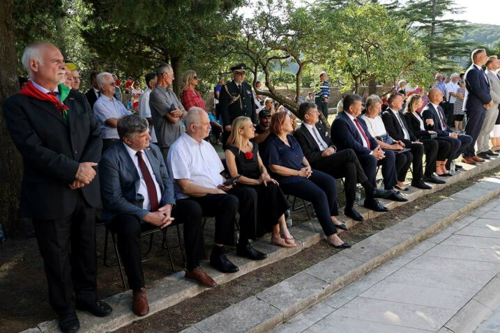 Brojni uzvanici na svečanom programu / Foto: Iztok PIPAN