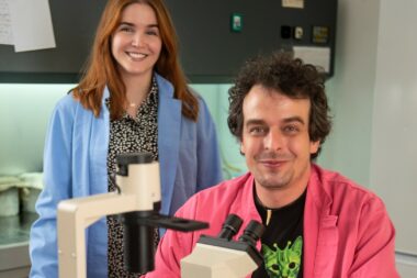 Poslijedoktorandica Sanja Mikašinović i Marko Šestan u labosu / Foto Nikola BLAGOJEVIĆ
