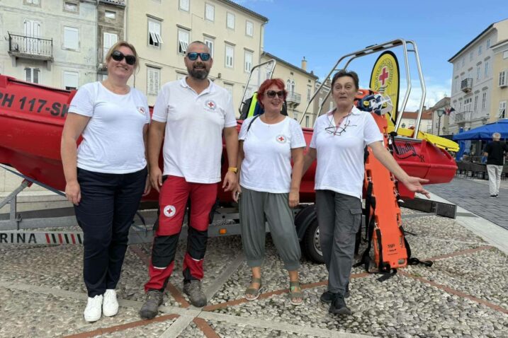 Predstavnici GDCK-a Crikvenica u Cresu