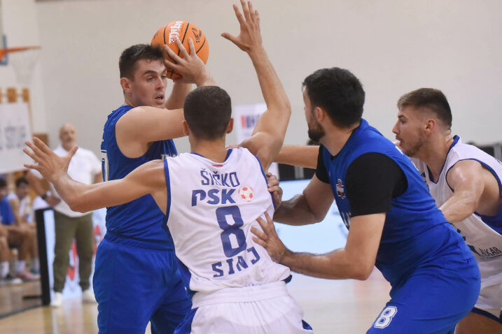 Ivan Vučić i Ivan Miličević protiv Fabijana Šiška/Foto S. DRECHSLER