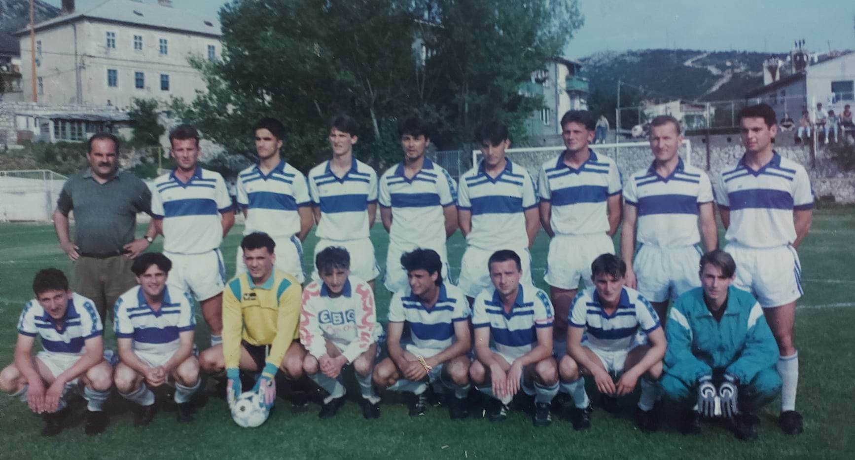 NK Nehaj 1992./93.Gornji red s lijeva: Hasanbegović (trener), J. Tomljanović, Uković, Tomljanović, Ž. Tomljanović, M. Tomljanović, Brkljačić, Rukavina, M. Prpić; donji red s lijeva: Svast, I. Prpić, Filipović, Barbiani, Prizmić, Medved, Šolić, Žunić / Foto: NK Nehaj