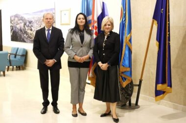 Nenad Maričić, Ivana Stojiljković i Iva Rinčić / Foto: Grad Rijeka