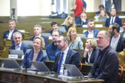 Skupština Grada Zagreba u Staroj gradskoj vijećnici: zamjenica zagrebačkog gradonačelnika Danijela Dolenec, gradonačelnik Zagreba Tomislav Tomašević i zamjenik gradonačelnika Luka Korlaet / Foto: Slavko Midzor / PIXSELL