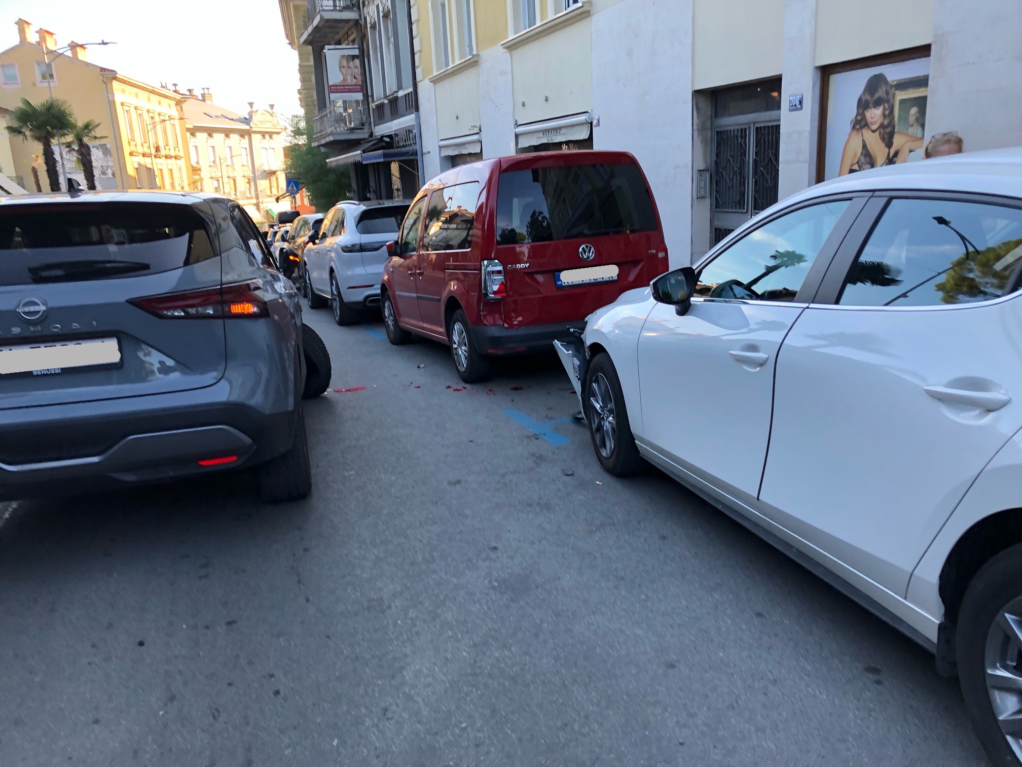 Foto Novi list